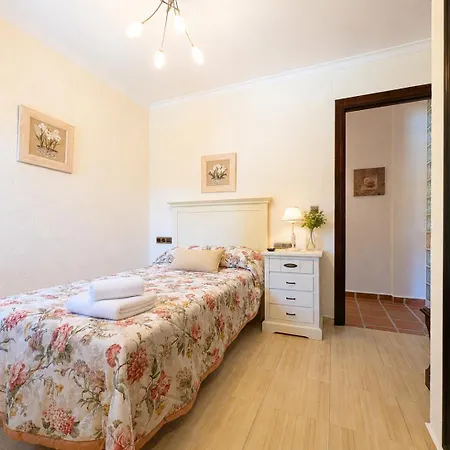 Planta Baja Independiente En Con Piscina Appartement